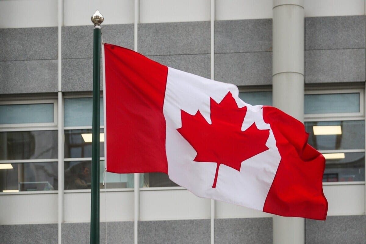 In southern Canada, there was a plane crash, there are dead
