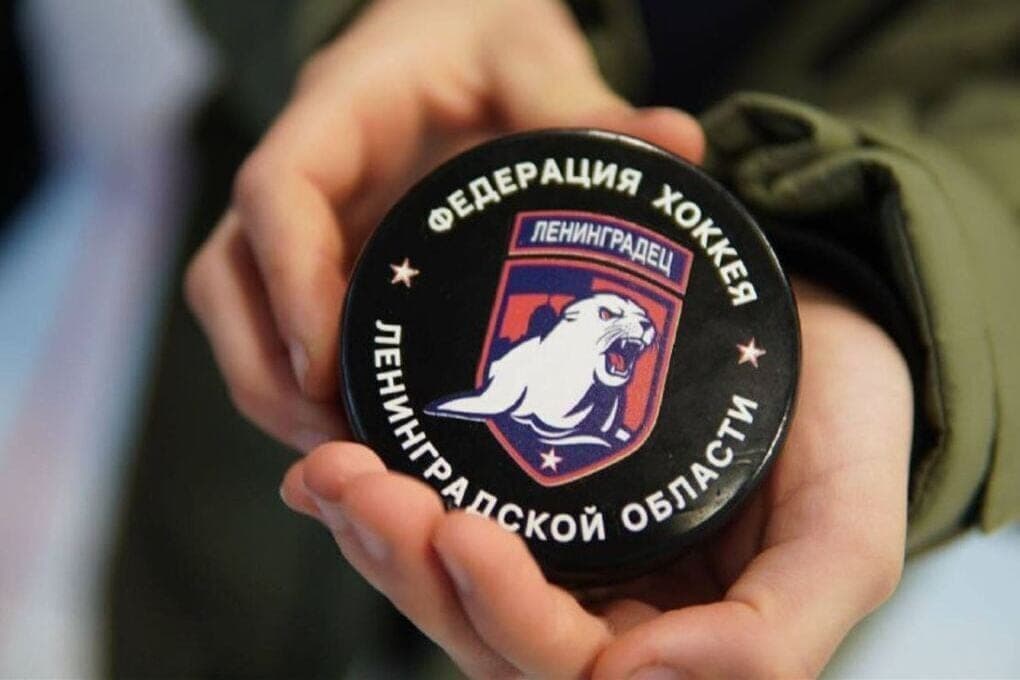 The main “offender” hockey players “Leningradets” was the defender of “Kaluga missiles”