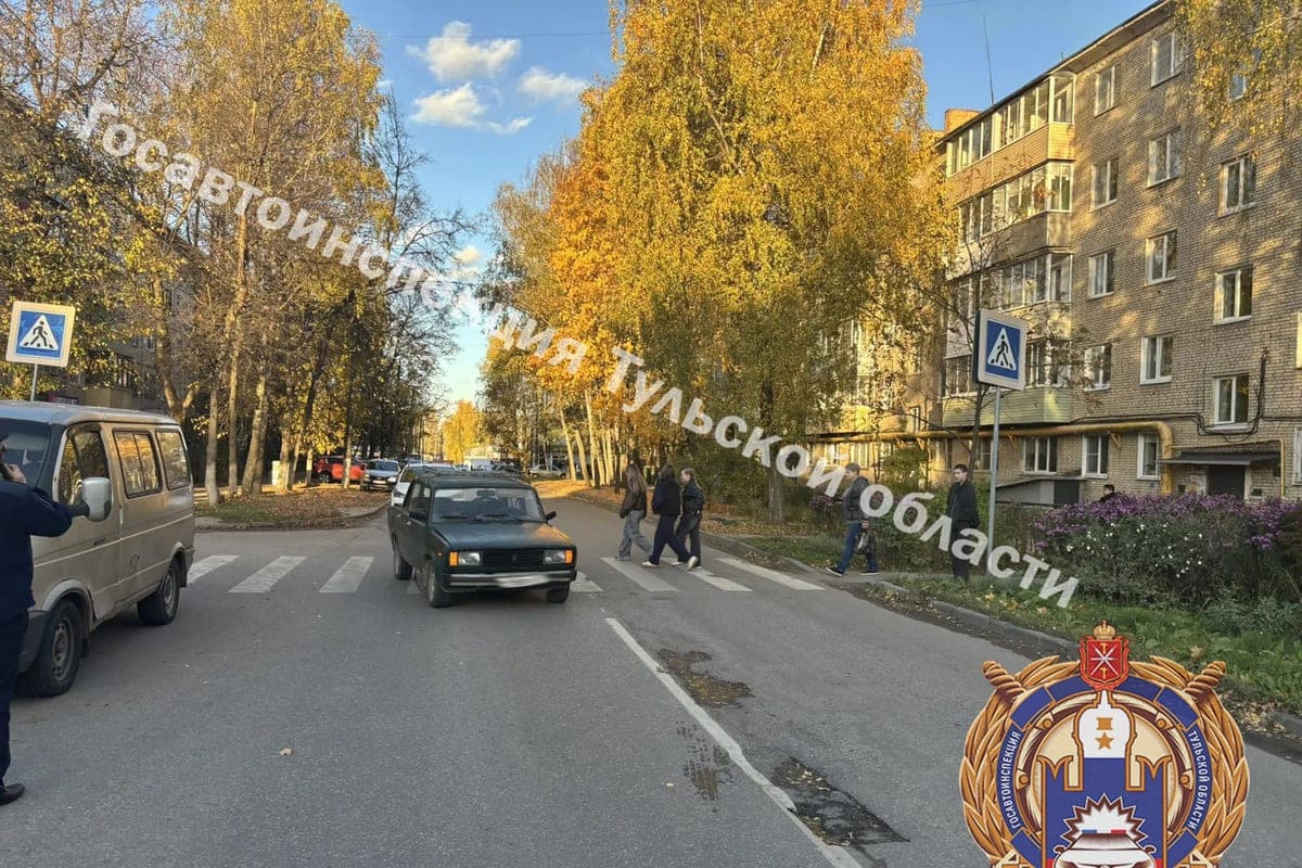 In Shchekino 23-year-old driver “VAZ” hit a man on an unregulated “zebra”