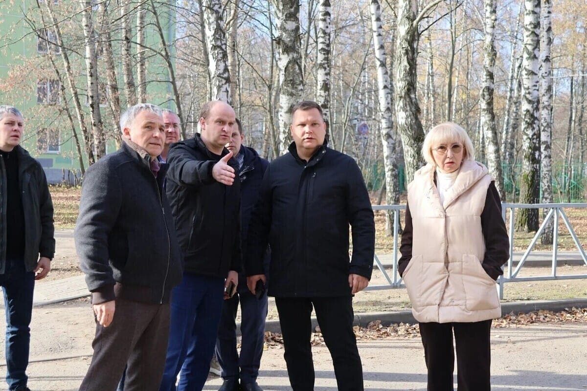 Ясинский с Панфиловой объехали территории Московского района Рязани