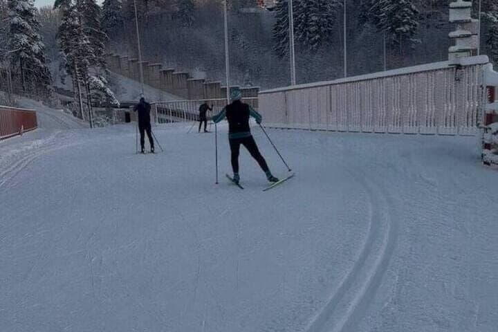 Skiing in Kirovsk has already launched a system of artificial snow this season