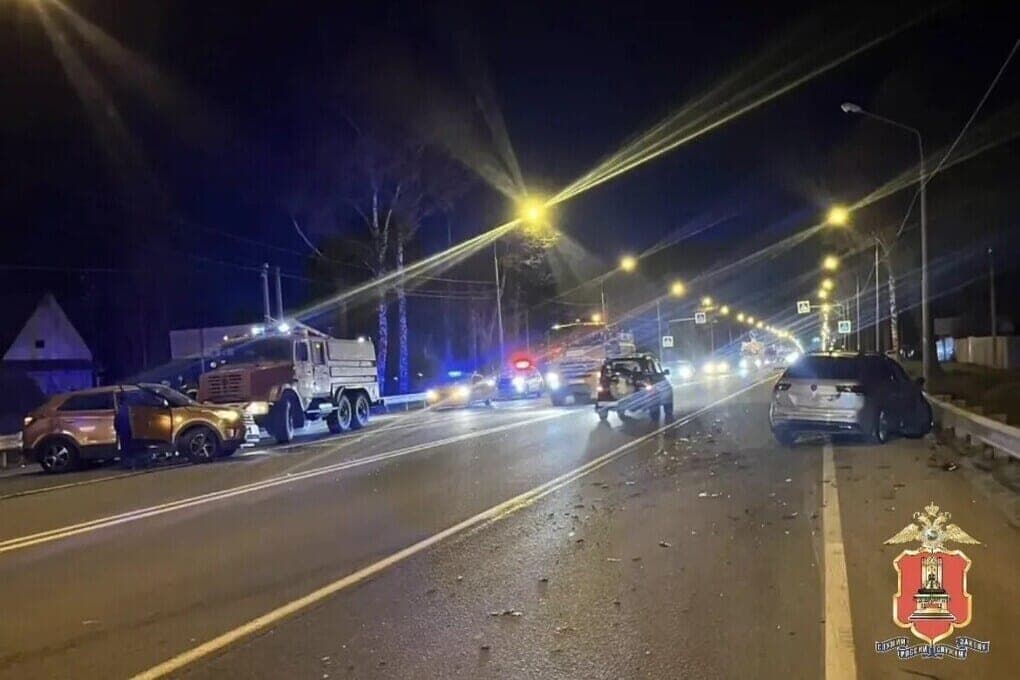 Polizei stellt die Umstände des Unfalls auf der Autobahn M-10 in der Region Tver fest