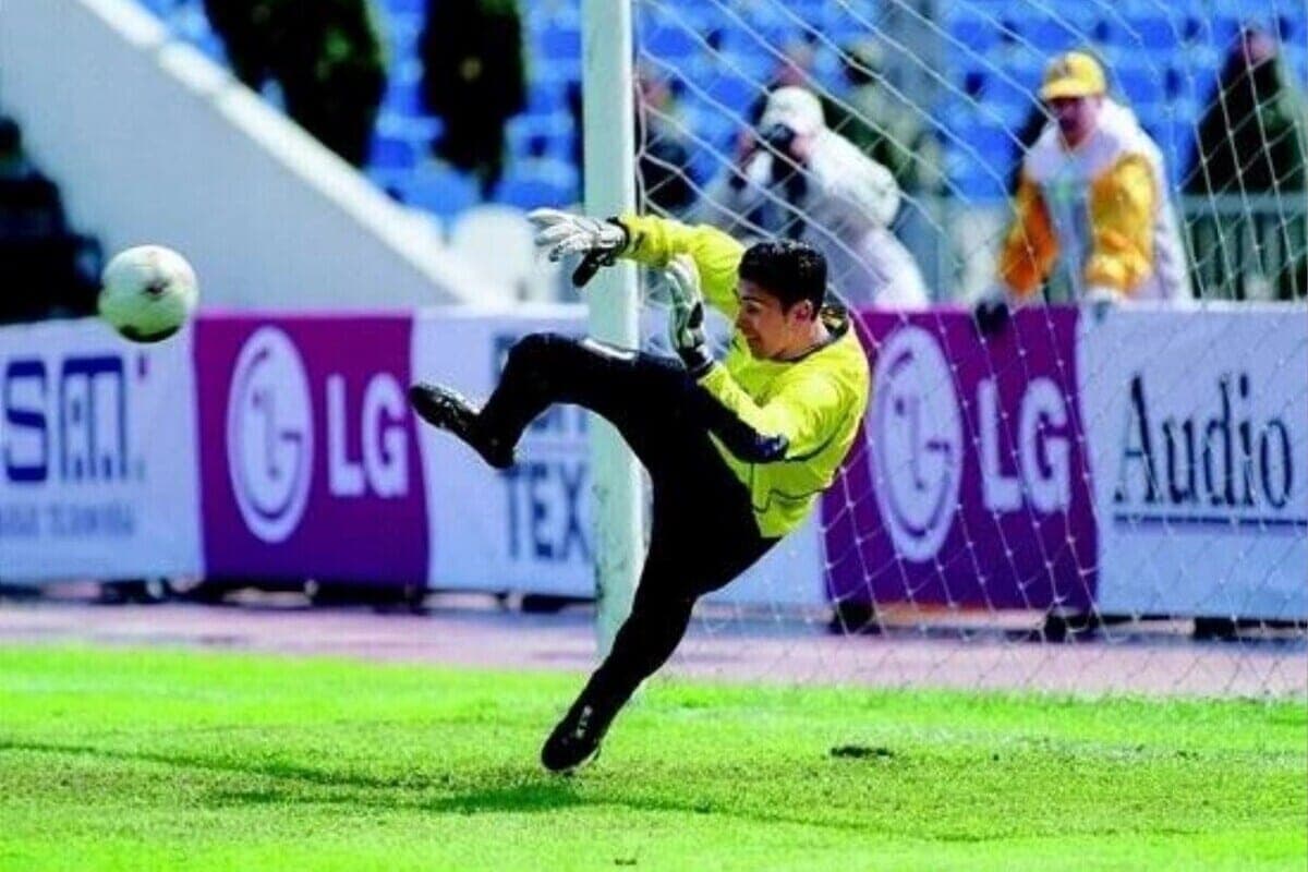 Famous footballer Ruslan Nigmatullin will hold an autograph session in Orel