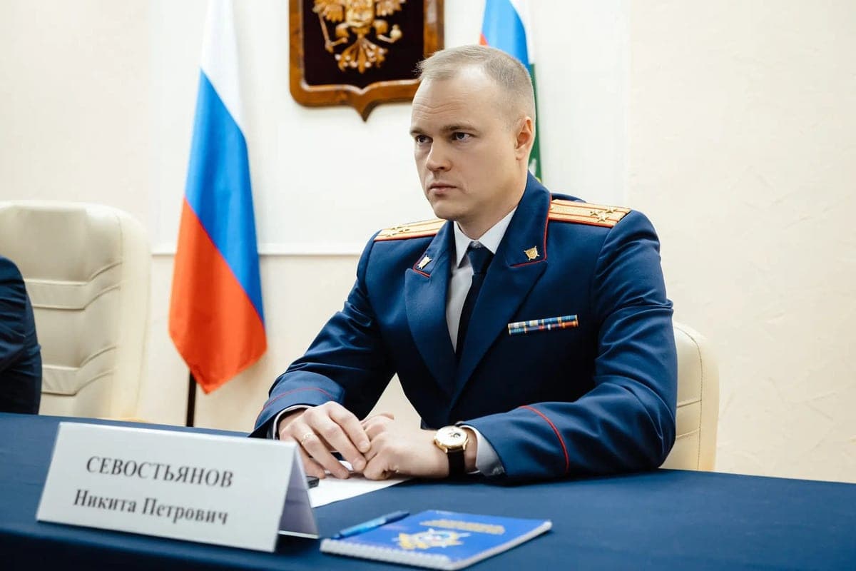 Khinstein introduced the new head of the regional IC Nikita Sevostyanov