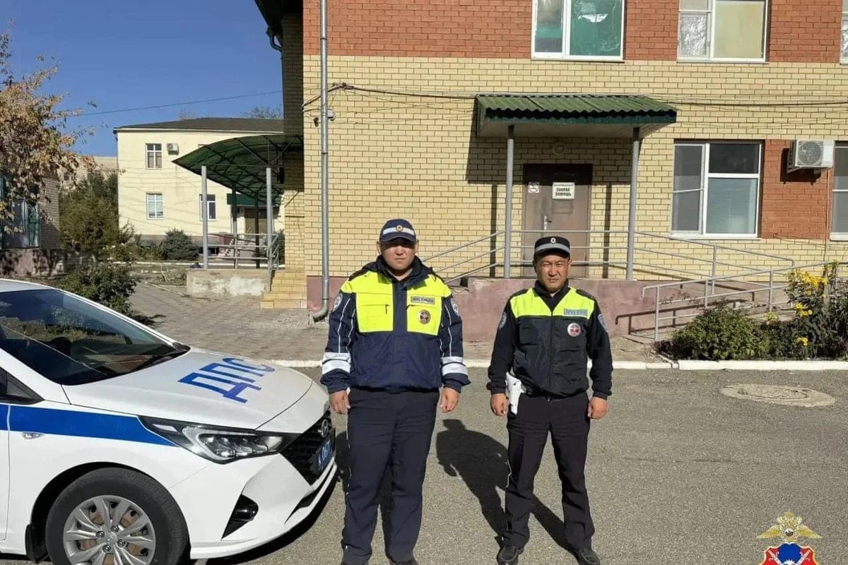 Employees of the State Traffic Inspectorate of Kalmykia helped the family from Orel to deliver the child to doctors
