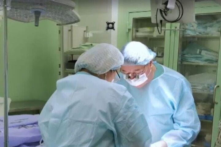 The doctor’s attention saved the life of the sister of a patient with liver cancer