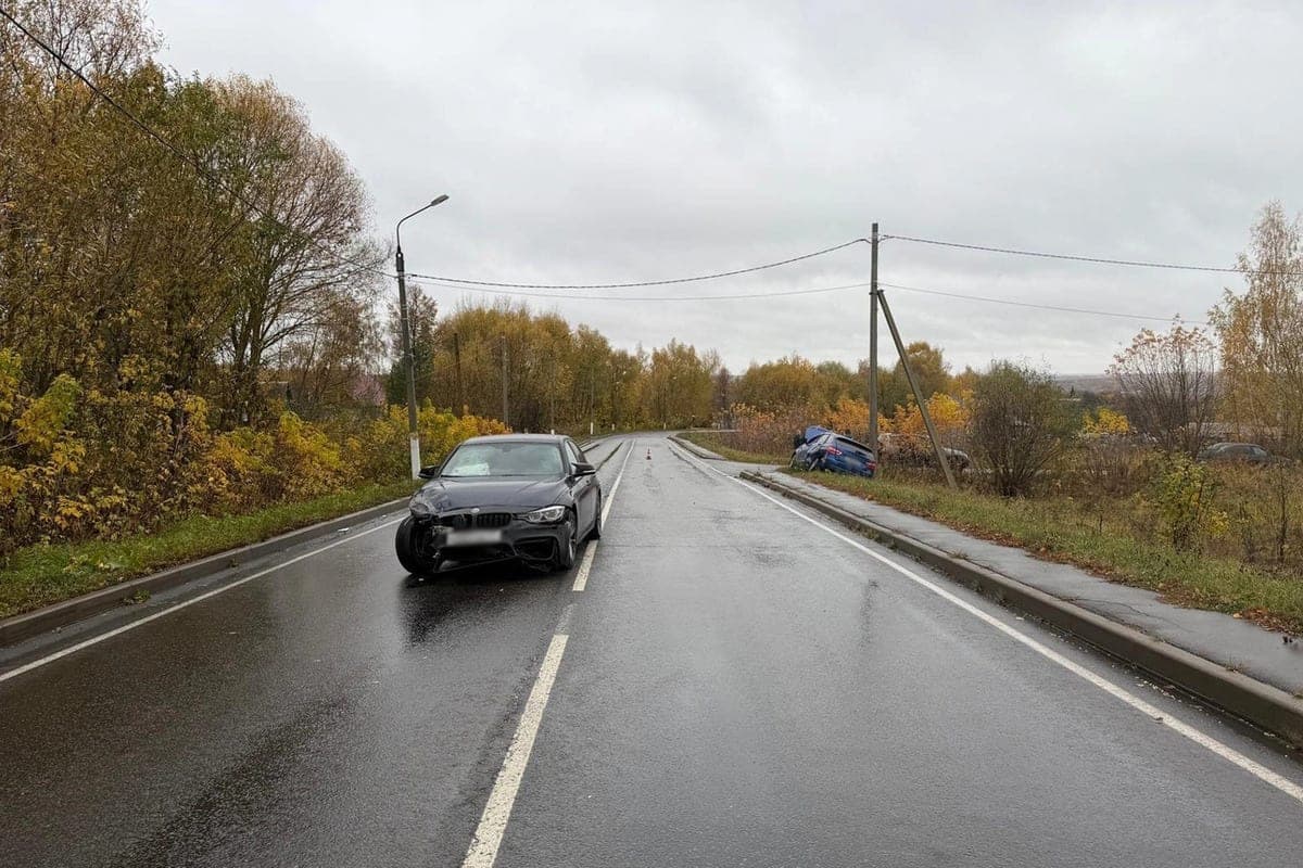 В Орловской области молодой водитель БМВ спровоцировал ДТП в Болхове