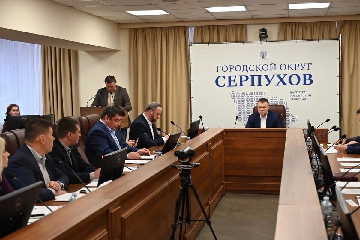 В Серпухове завершаются работы по развоздушиванию систем в МКД