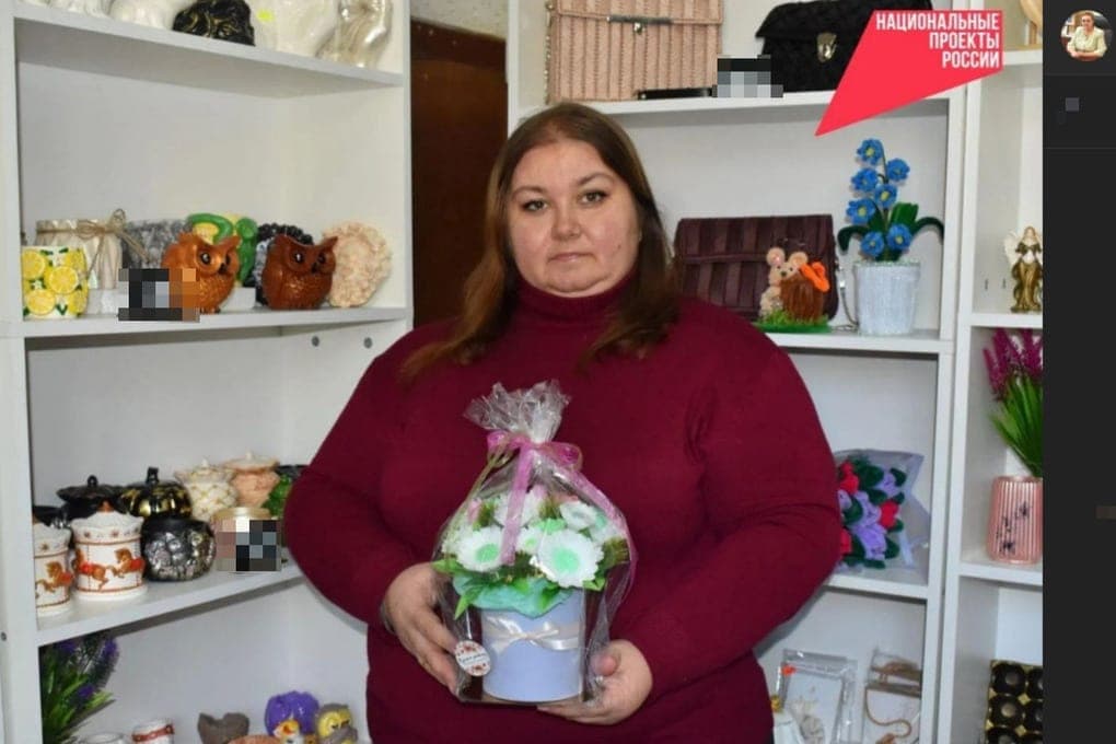 Rakitian opened a store of handmade goods thanks to a social contract