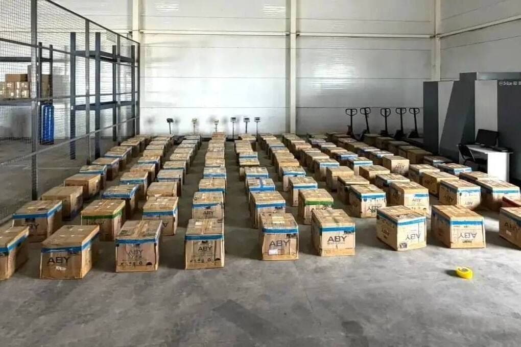 Customs officers in Dagestan found more than 2 tons of sibutramine in trucks from Turkey