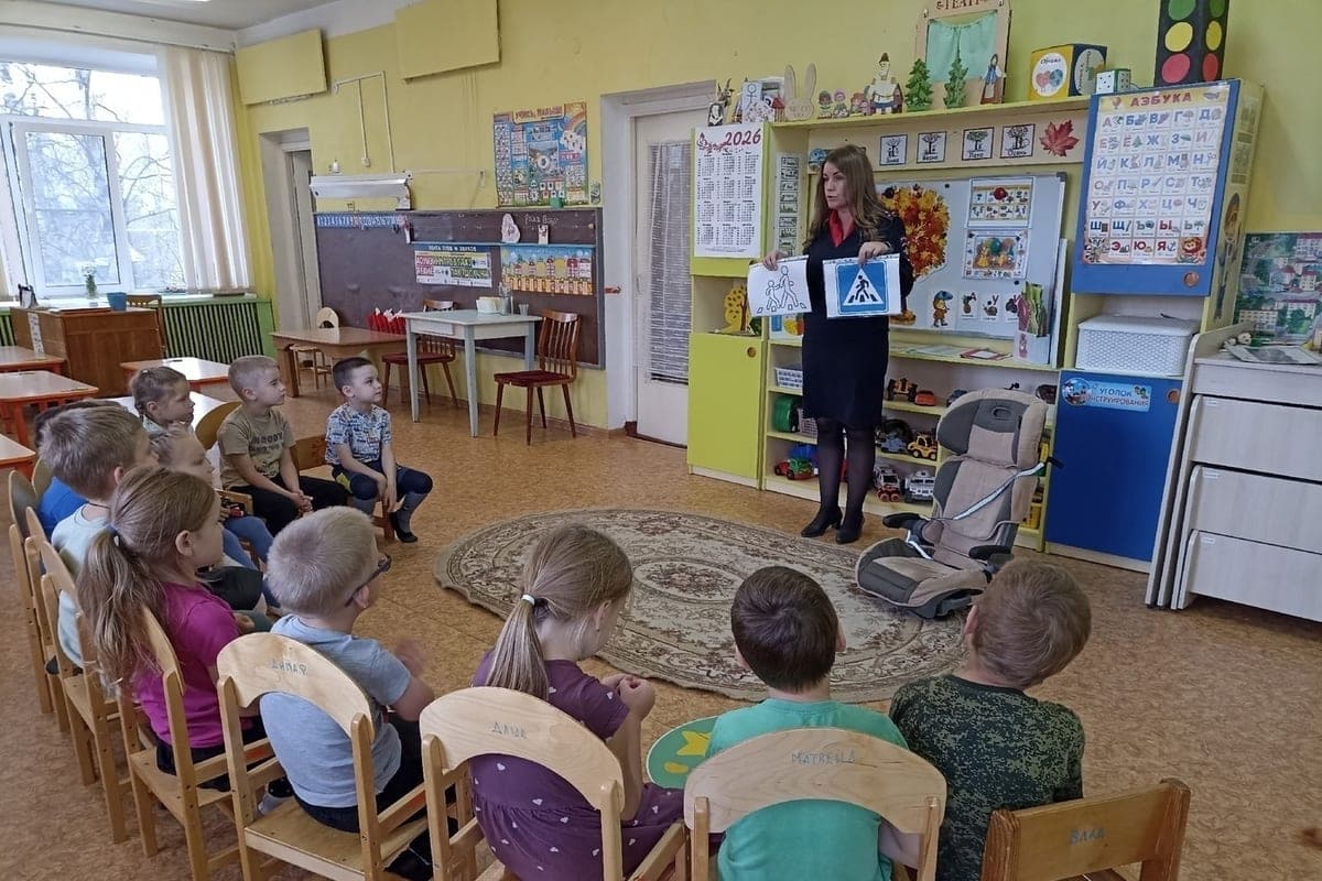 Olonets preschoolers and Suoyarva schoolchildren became more noticeable on the road