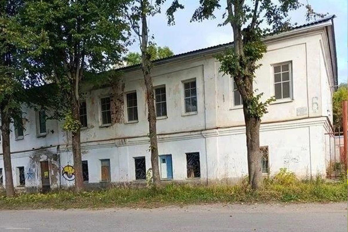 House of Alexandrova for one ruble: in Staraya Russa looking for an investor for an architectural monument of the XVIII century