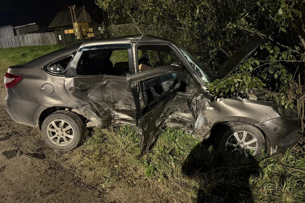 In an accident near Sokol one person died and three were injured