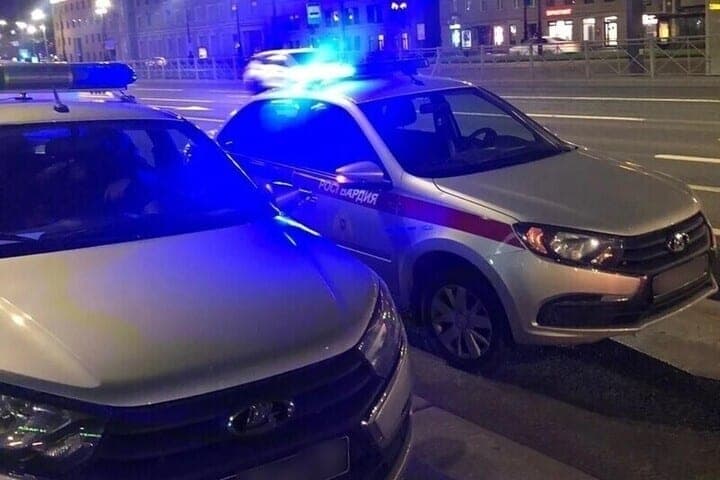 A romantic date on Nakhimov Street ended with a gas canister
