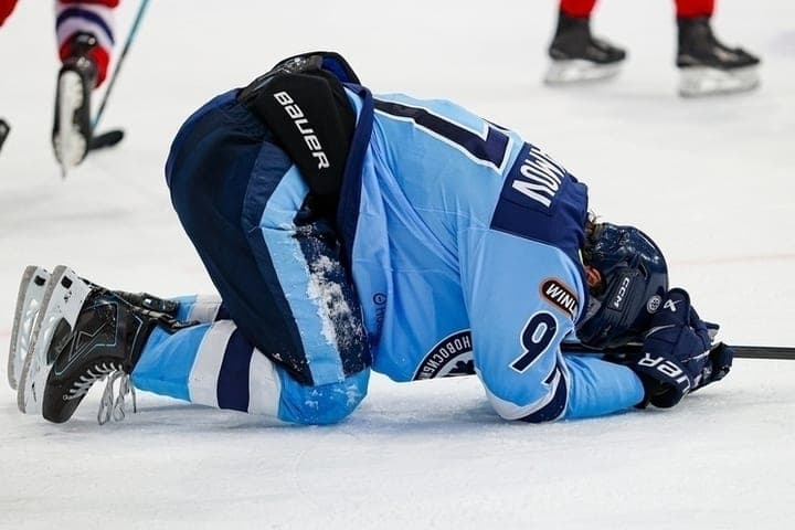 "Siberia" flew out of the playoff zone after losing to Chelyabinsk "Tractor"