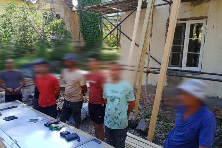 Шестерых уроженцев Средней Азии фиктивно прописали в тульской квартире
