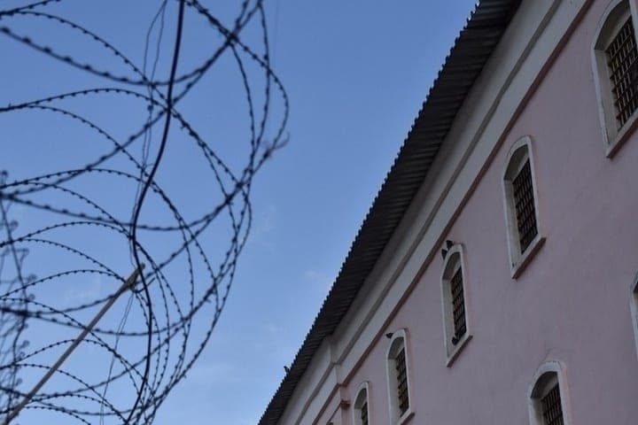 Ein Bewohner von Kimovsk mit einem Vorstrafenregister beschuldigt, wegen Eifersucht geschlagen zu haben