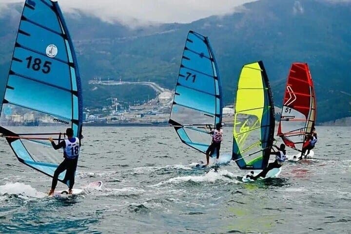 Windsurfers from Zaporozhye region performed at the Cup of Seven Winds