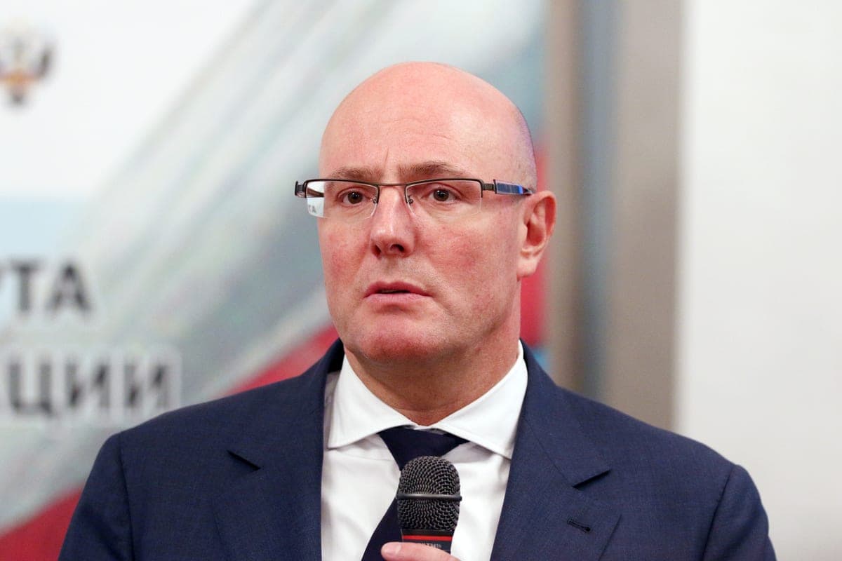 Russian Deputy Prime Minister helped a basketball player who lost consciousness