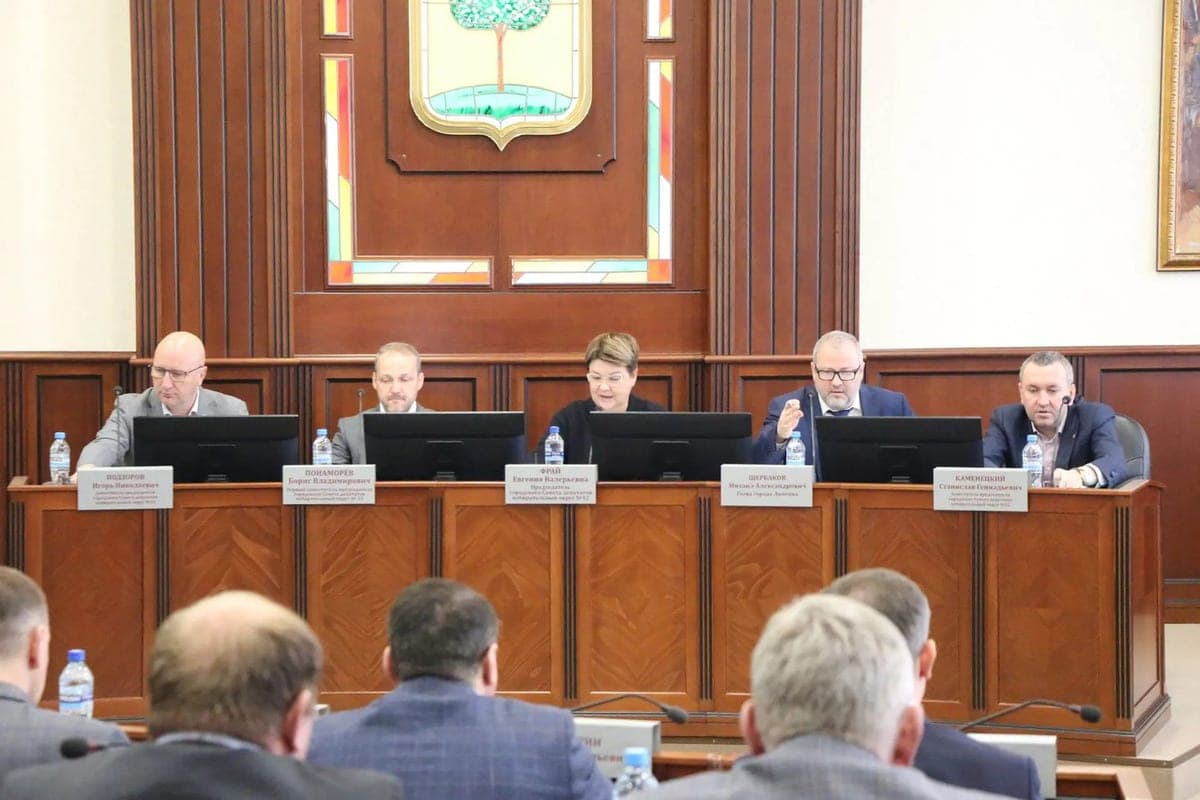 In Lipetsk, the payment for the conclusion of a military contract increased to 1.7 million rubles