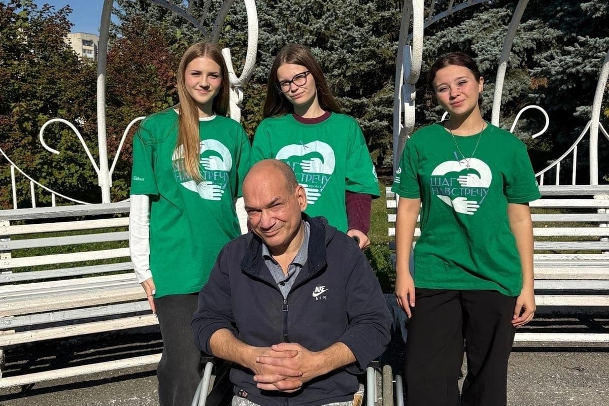 Les bénévoles du collège médical à Yelets ont soutenu les retraités célibataires