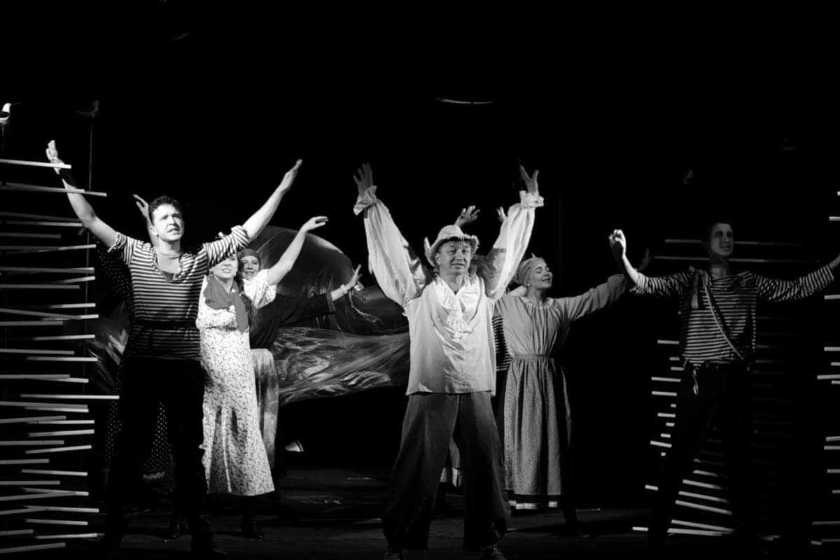 In Kursk, the puppet theater prepared the main premiere of the season “Scarlet Sails”