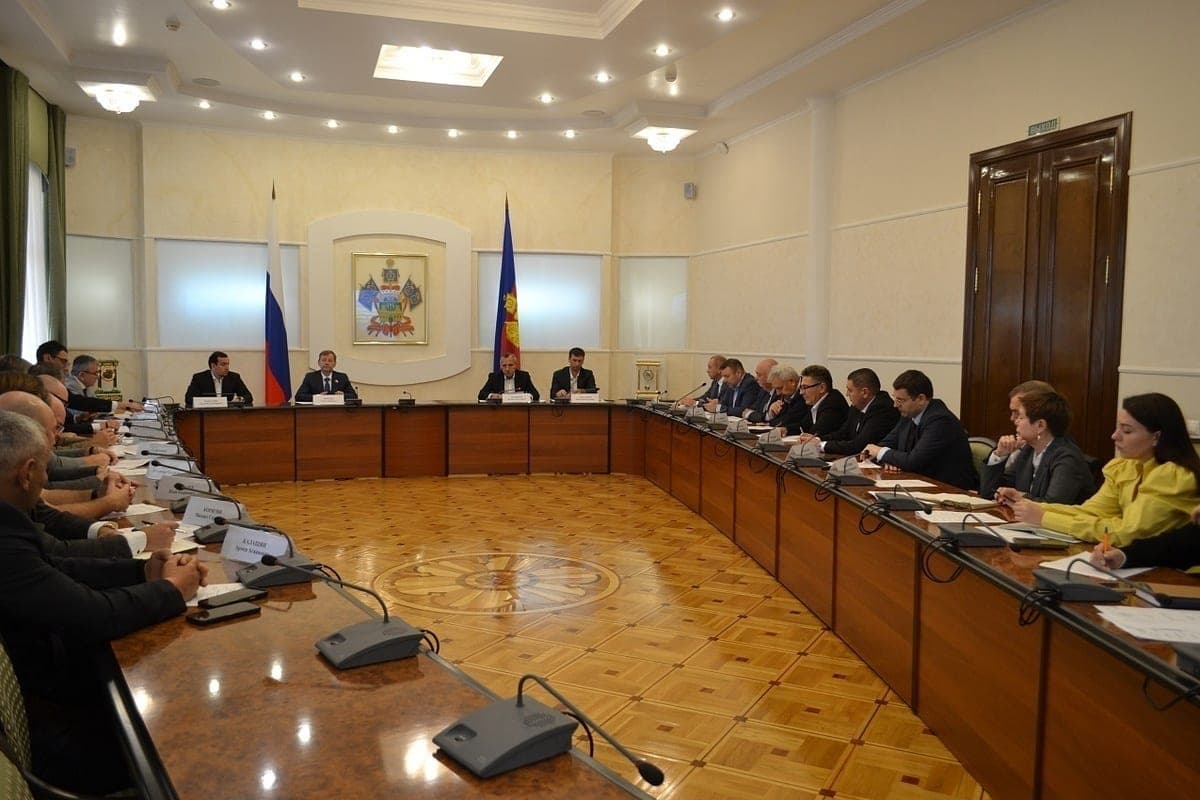 В ЗСК в Краснодаре обсудили исполнение закона о семеноводстве