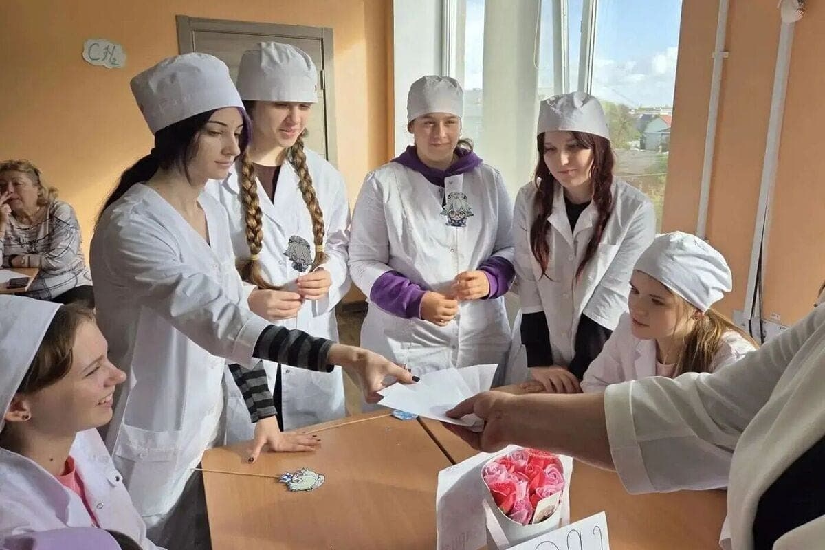Learning with excitement: Berdyansk medical students played “Organic kaleidoscope”