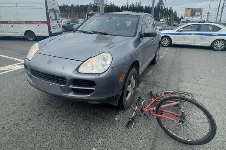 In Petrozavodsk foreign car hit an elderly cyclist