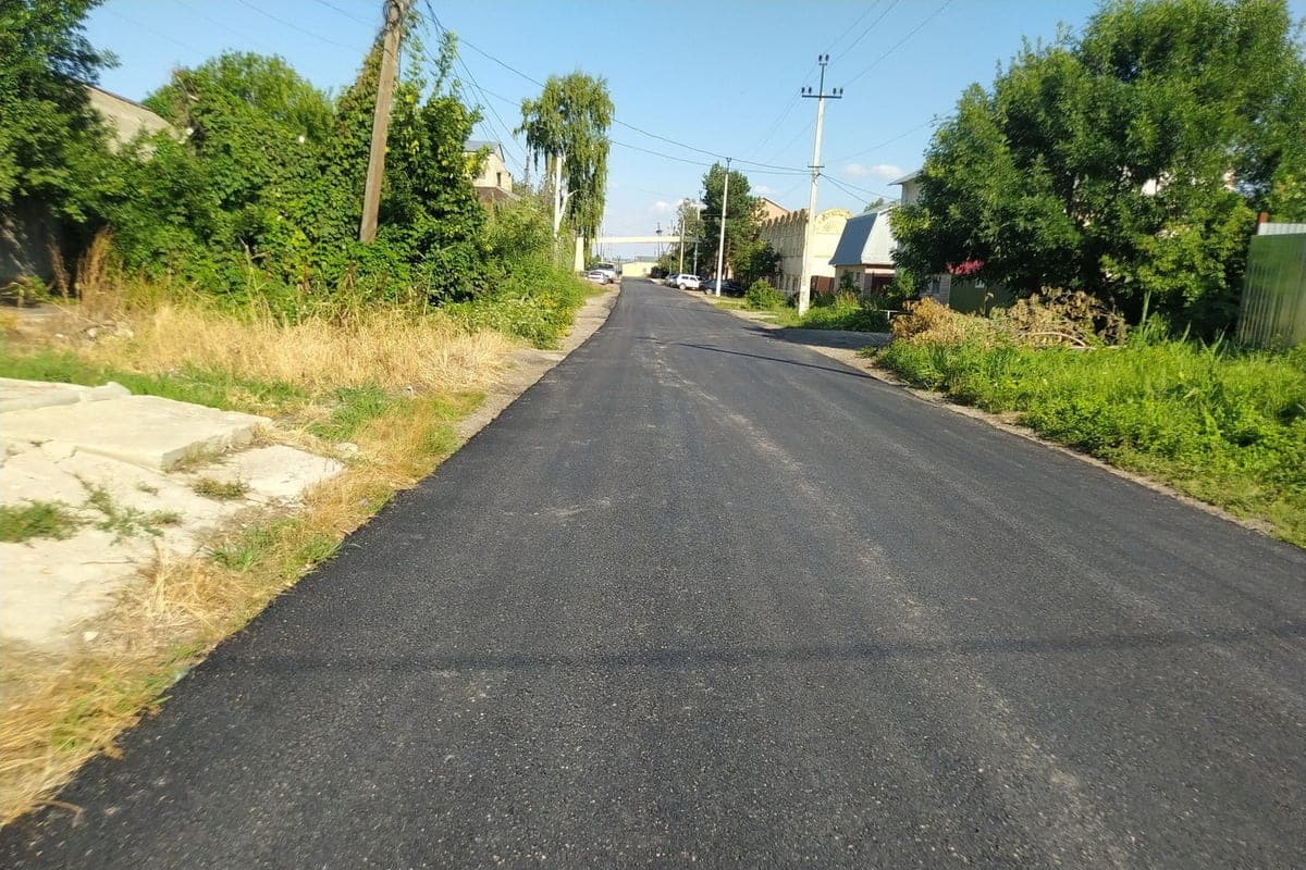 In the Saratov region put in order 835 sections of rural roads