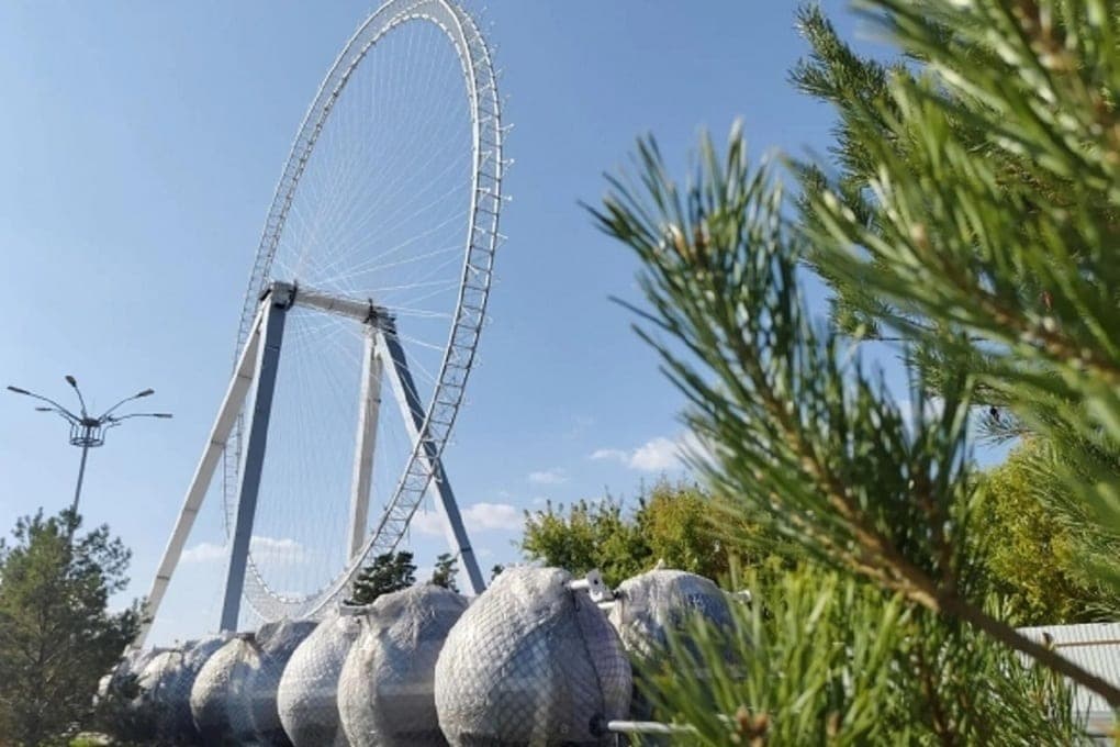 In Volgograd arrived the first cabs for the Ferris wheel “Star of Stalingrad”