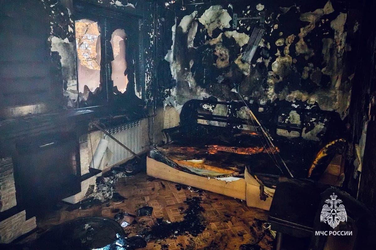 Im russischen Hochhaus gab es ein Feuer, der Eigentümer der Wohnung starb