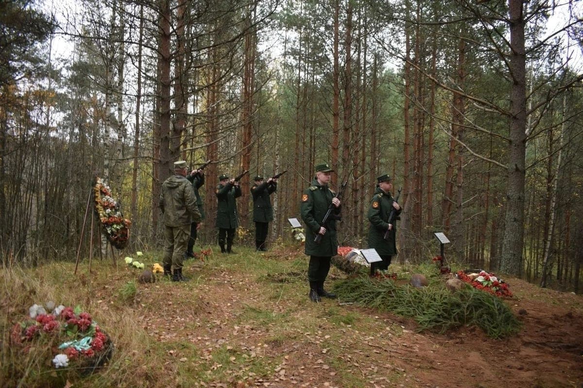 In the Vyborg district buried the remains of 8 Red Army soldiers