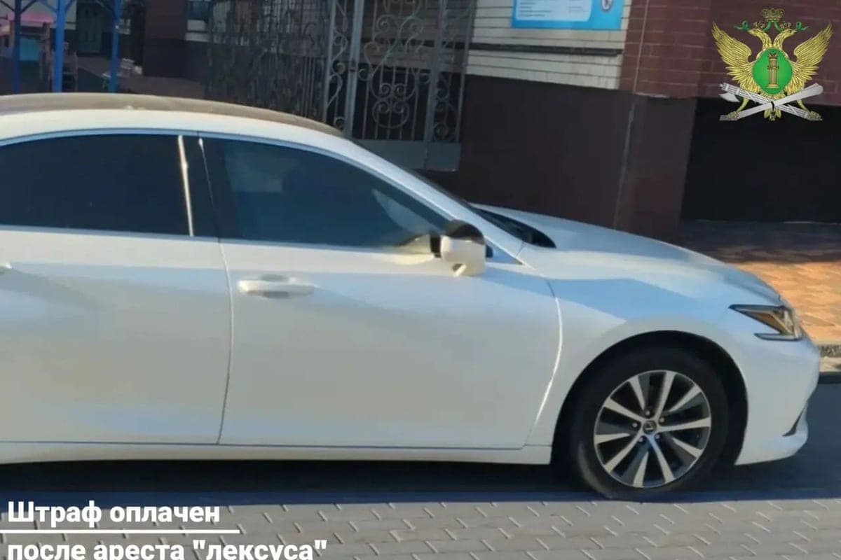 В Тамбове водитель заплатил штраф за пьяную езду после ареста Lexus