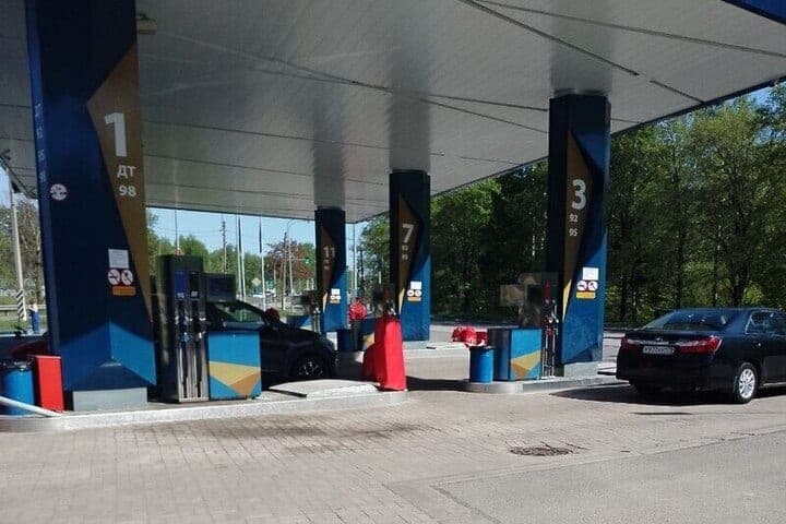 Leningrad gas stations began to switch to winter diesel fuel
