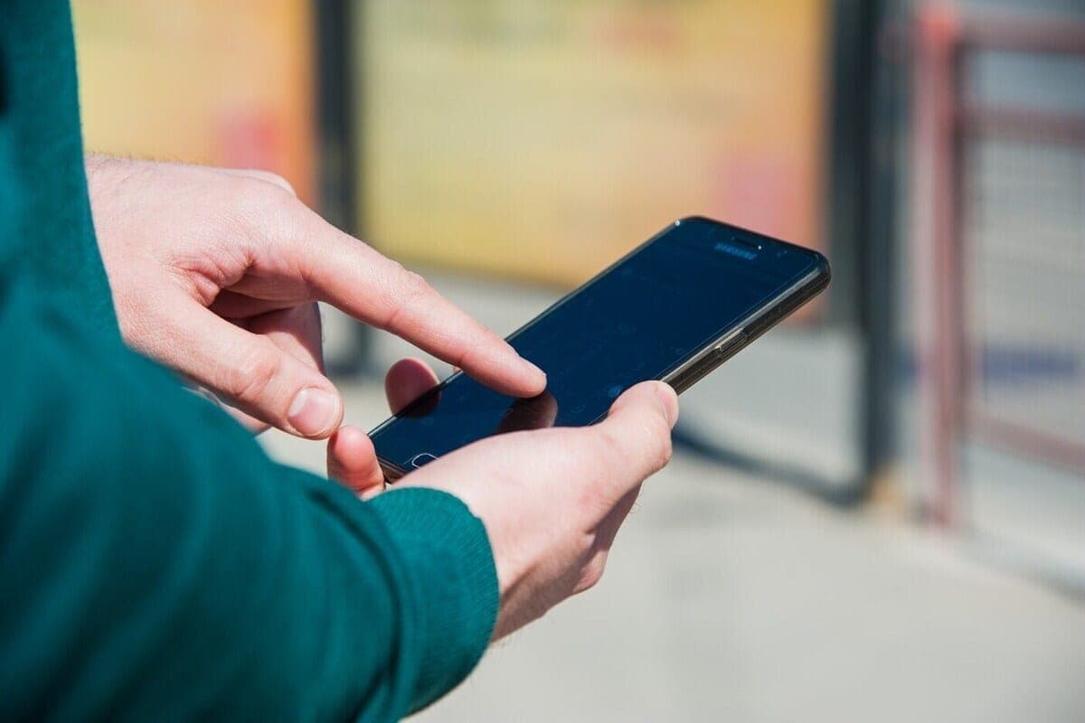 The Ministry of Internal Affairs warned Volgograd residents about the risks of storing personal data in a smartphone
