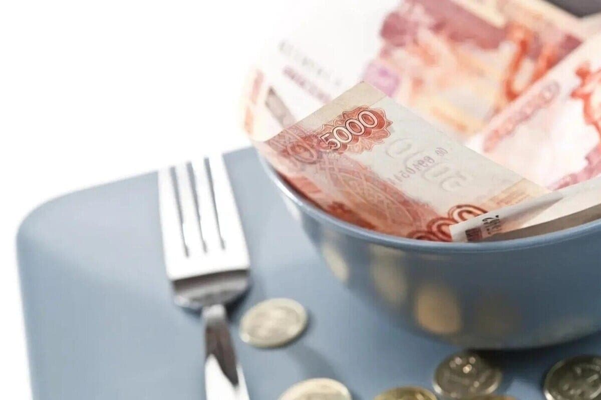 Больше всего денег жители Поморья тратят на продукты и коммуналку