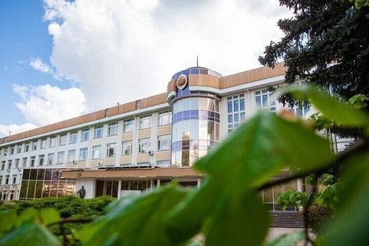 In Crimea, schoolchildren are engaged in science in the laboratories of KFU and observatory