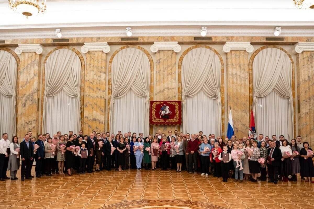 Garbuzov: representatives of 44 labor dynasties with a total experience of more than 3000 years were awarded in Moscow