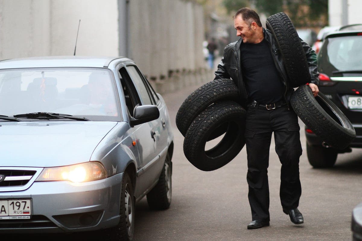 Motorists were given advice on choosing winter tires
