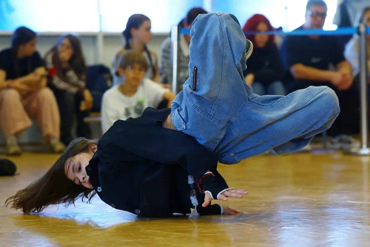 Eagle hosts interregional breaking competitions