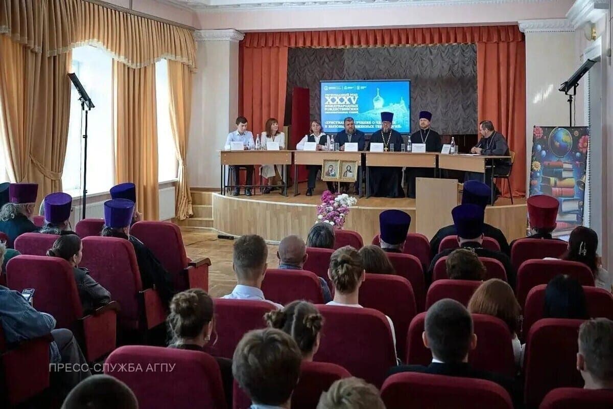 В Бердянске открыли музыкальные классы на Рождественских чтениях