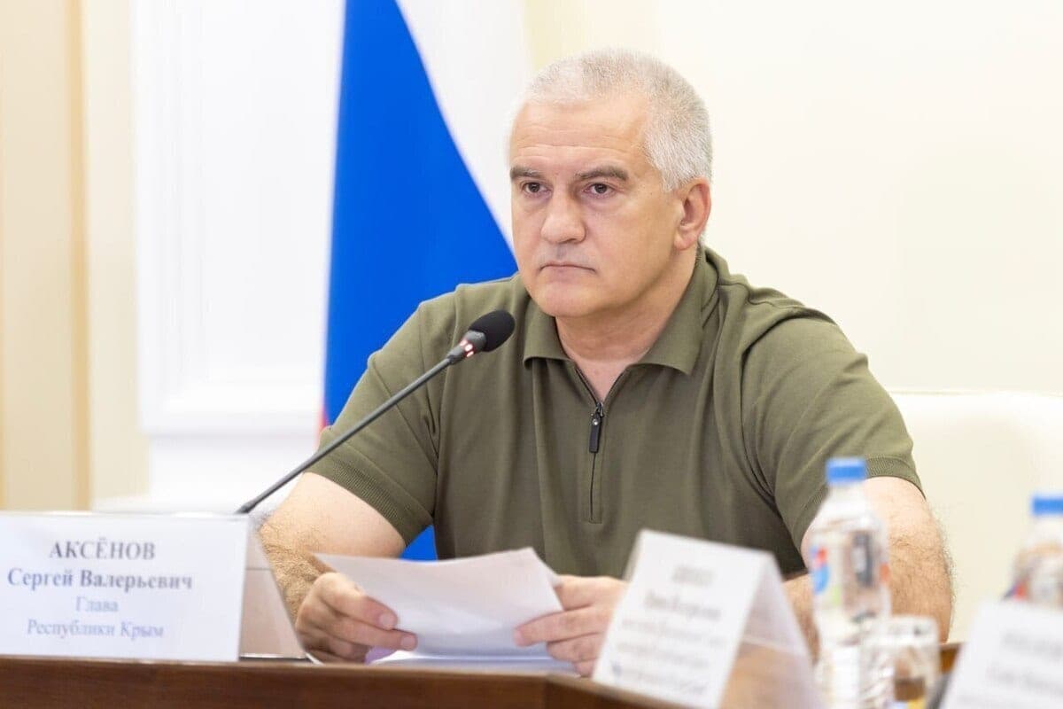 Аксёнов поручил объявить выговоры заму главы администрации Симферополя и депутату