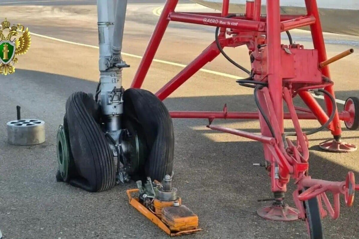 At the airport of Irkutsk, the transport prosecutor's office checks the emergency with the An-24 aircraft
