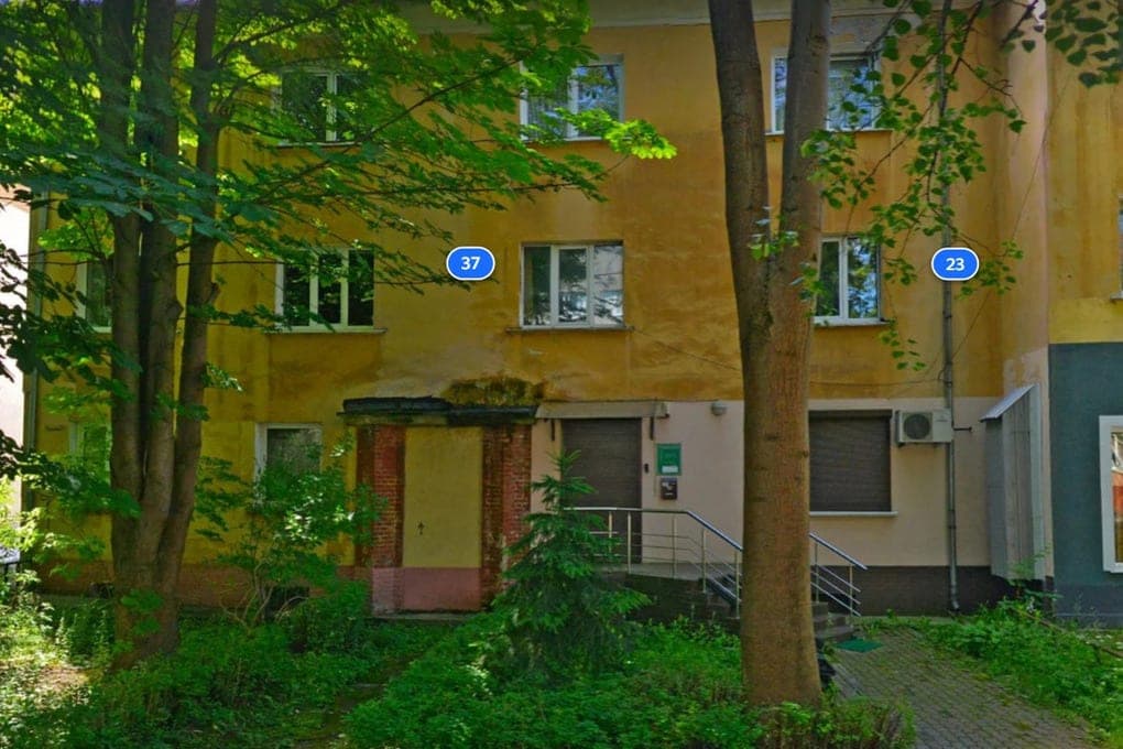 In Kaliningrad repair the facades of two historic houses
