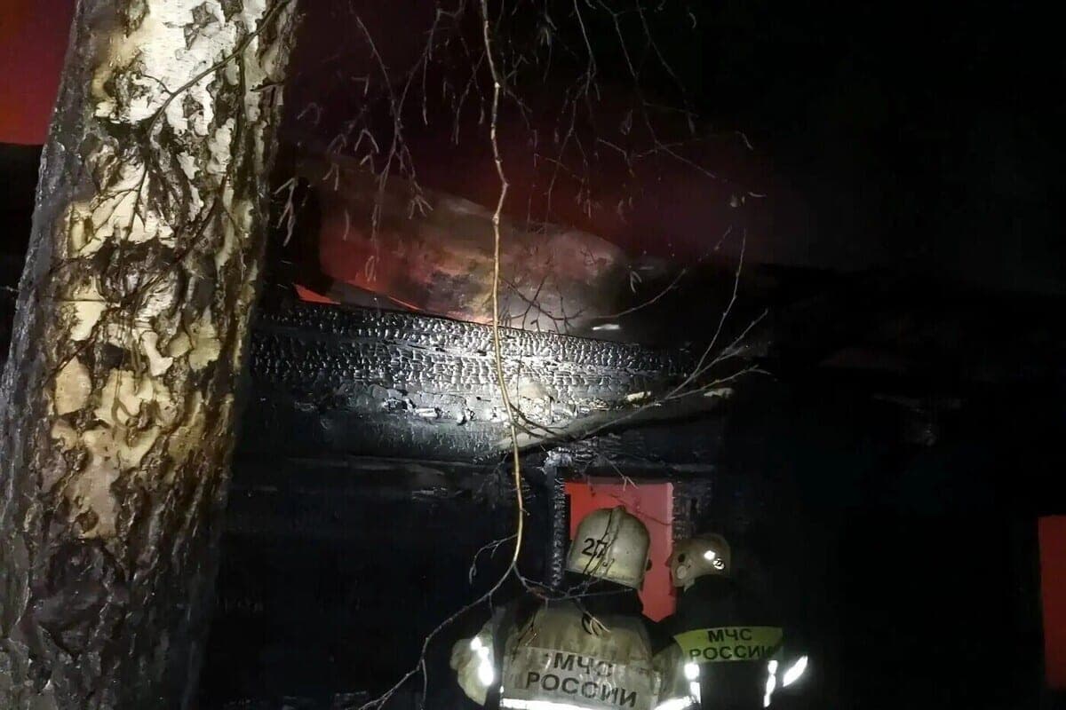 Мужчина погиб при пожаре на частном подворье в алтайском селе