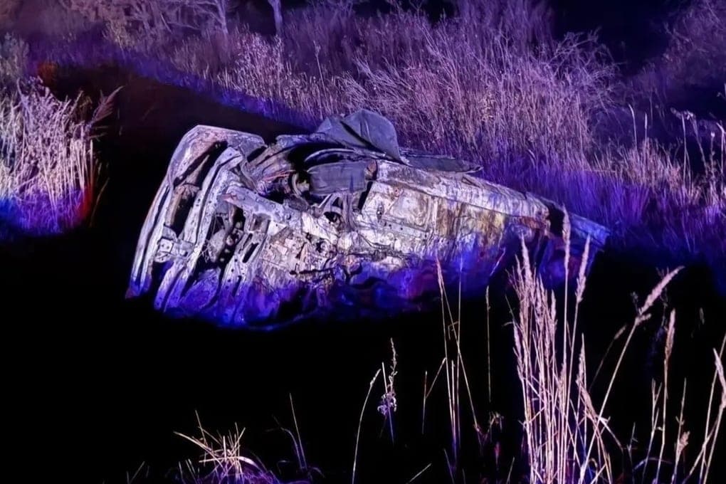 In the Old Russian district, the car flew into a ditch and caught fire, the driver died