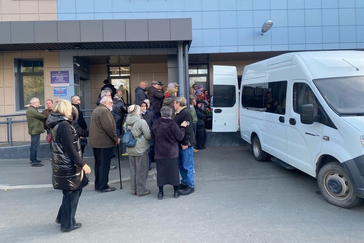 Petrozavodsk said goodbye to the famous photographer Vasily Petukhov