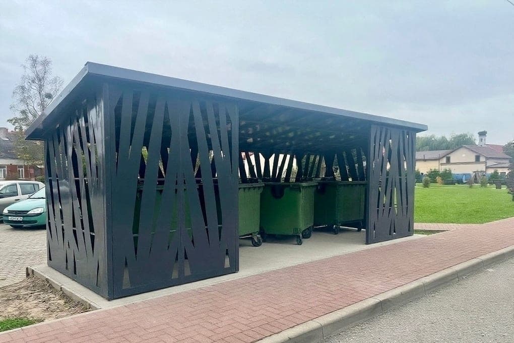 In Mamonovo, three new container platforms for MSW were equipped