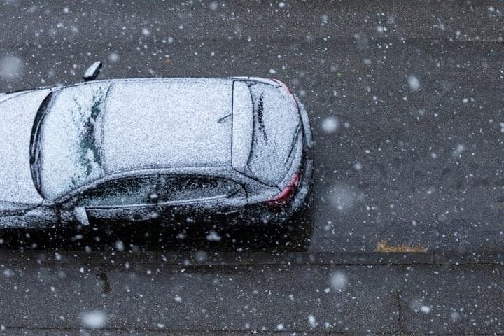 Novosibirsk drivers asked to slow down due to bad weather